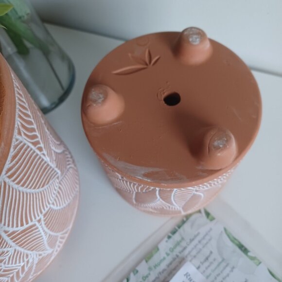 Decorative Terracotta & White Leaf Print Ceramic Planter Pots | Set of 2 - Picture 8 of 12